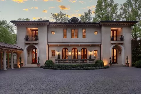 1111 Crest Valley Dr, Atlanta, GA 30327