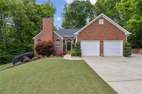 2178 Woodbriar Dr, Buford, GA 30518