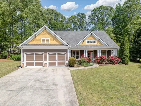 90 Julia Way, Douglasville, GA 30134