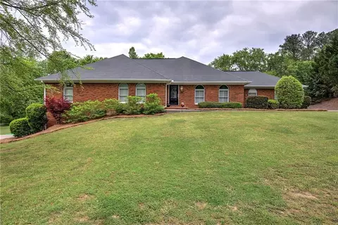 200 Caverns Dr NE, Calhoun, GA 30701