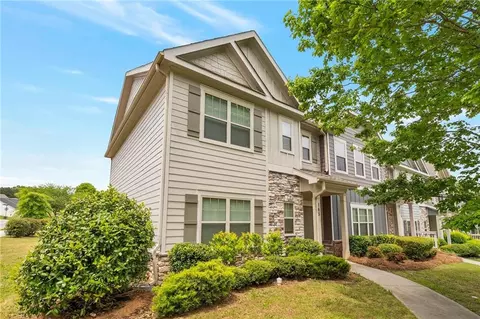 165 Orchard Dr, Covington, GA 30014