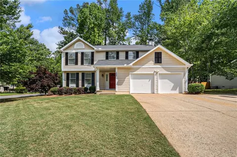 200 Taylor Meadow Chase, Roswell, GA 30076