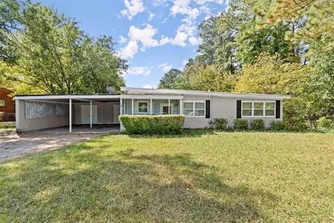 2017 River Rd, Ellenwood, GA 30294