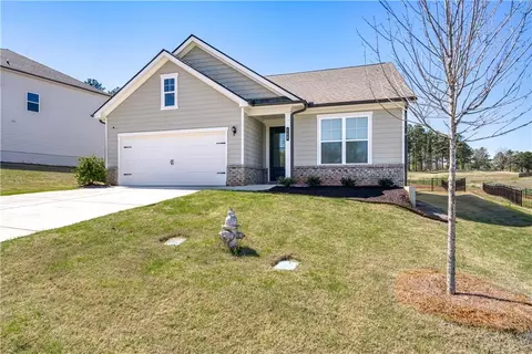 125 Peachwood Ln, Homer, GA 30547