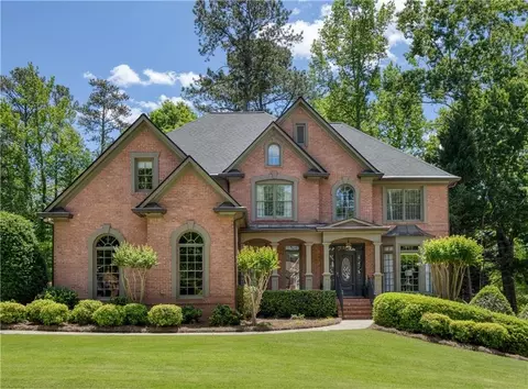 945 Carters Grove Trl, Johns Creek, GA 30022