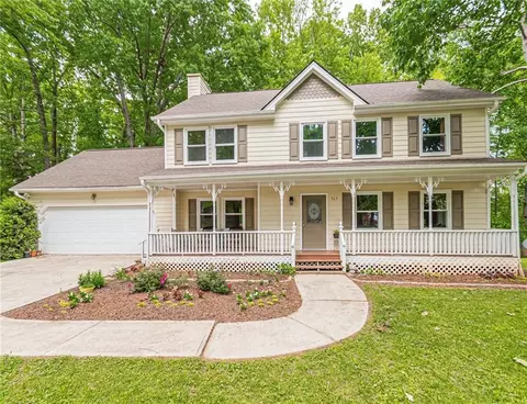 365 Deerwood Dr, Suwanee, GA 30024