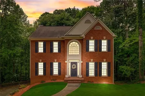 111 Clubhouse Ln, Lawrenceville, GA 30044