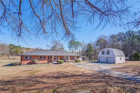 1002 Covered Bridge Rd, Covington, GA 30016 photo 2