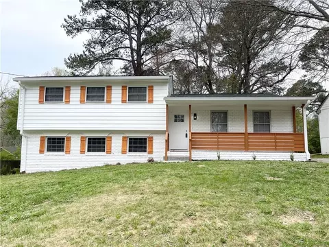 5495 Deerfield Trl, Atlanta, GA 30349