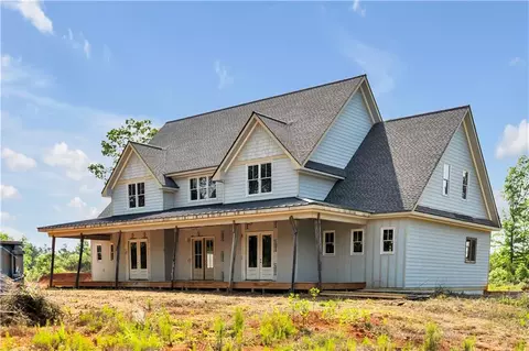 231 Wilderness Camp Rd SE, White, GA 30184