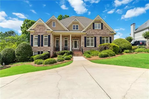 1027 Overlook Dr, Villa Rica, GA 30180