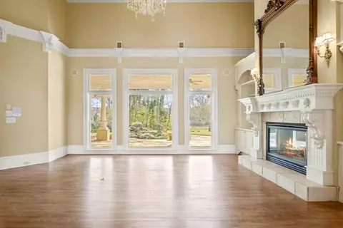Living - 6020 E Andechs Smt, Johns Creek, GA 30097 photo 9 of 16