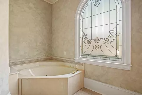 Bath - 6020 E Andechs Smt, Johns Creek, GA 30097 photo 7 of 7