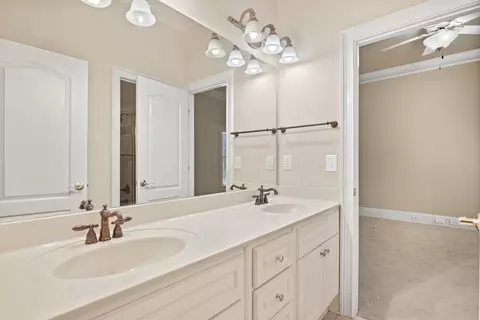 Bath - 6020 E Andechs Smt, Johns Creek, GA 30097 photo 2 of 7