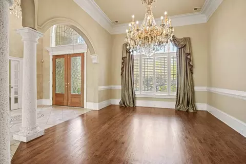 Living - 6020 E Andechs Smt, Johns Creek, GA 30097 photo 3 of 16