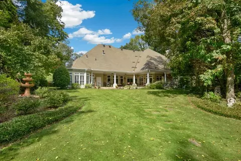 Exterior - 6020 E Andechs Smt, Johns Creek, GA 30097 photo 12 of 14