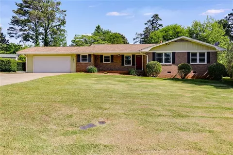 5458 Mill Valley Dr, Douglasville, GA 30135