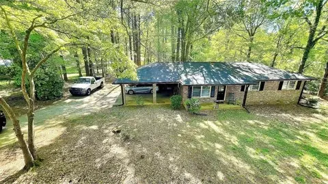 3911 Hubert Dr, Powder Springs, GA 30127
