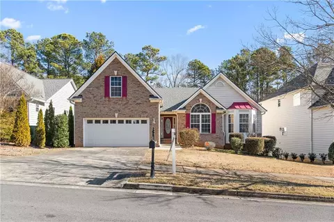 672 Castlebottom Dr, Lawrenceville, GA 30045