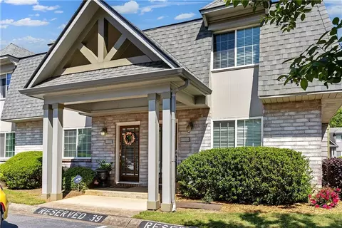 120 Rondak Cir SE, Smyrna, GA 30080