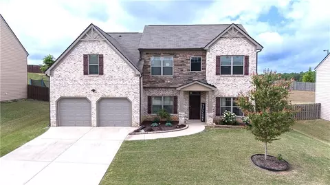 250 Loganview Dr, Loganville, GA 30052