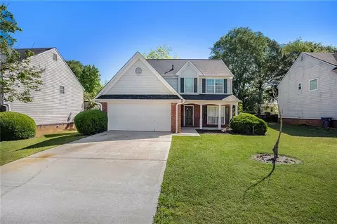 3210 Wrenwood Ct, Loganville, GA 30052
