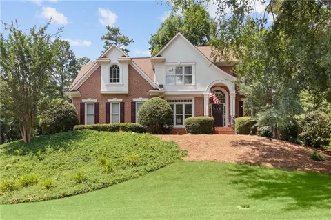 514 Misty Lake Ln, Lawrenceville, GA 30043