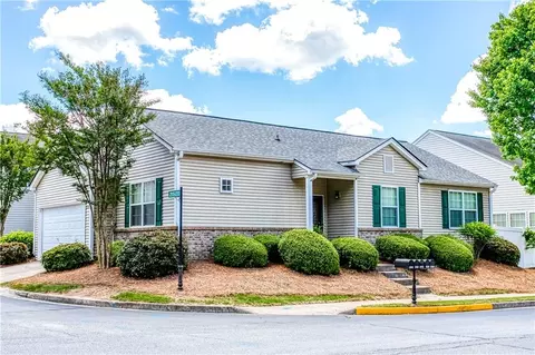225 Hiawassee Dr, Woodstock, GA 30188
