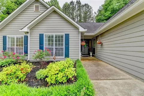 5940 Tallant Dr, Sugar Hill, GA 30518