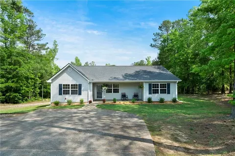 321 Dunn Rd SE, Silver Creek, GA 30173
