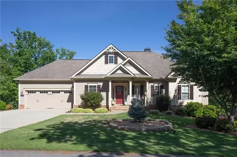 438 Chestnut Ridge Dr, Dahlonega, GA 30533