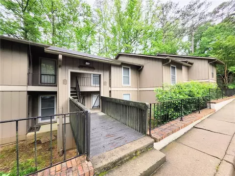 8740 Roswell Rd #9D, Atlanta, GA 30350