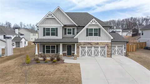 762 Rocky Springs Dr, Jefferson, GA 30549