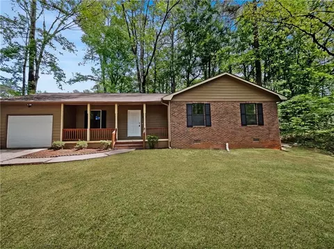 659 Raven Ct, Jonesboro, GA 30238