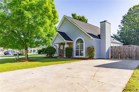 46 Benfield Cir, Cartersville, GA 30121