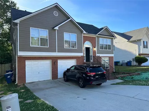 254 Adams Lake Dr, Lawrenceville, GA 30046