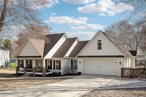 3928 Fieldstone Dr, Gainesville, GA 30506