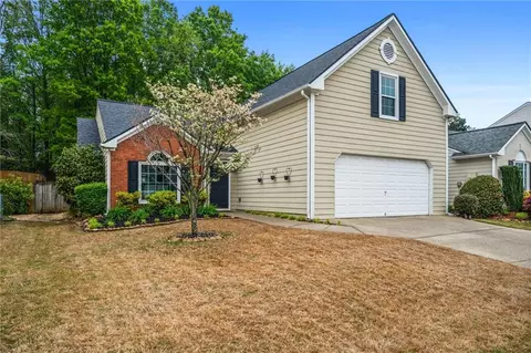 2300 Winthrope Way Dr, Alpharetta, GA 30009