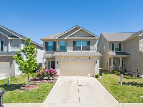 2622 Lovejoy Crossing Ln, Hampton, GA 30228