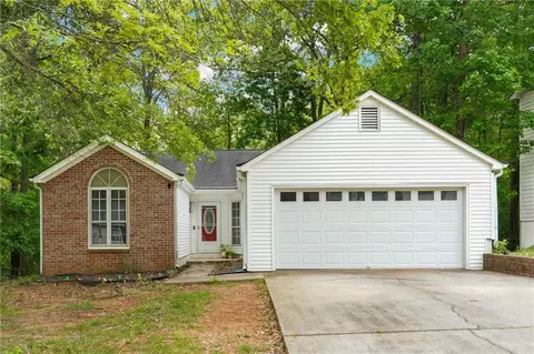 7420 Hunters Ridge Dr, Douglasville, GA 30134