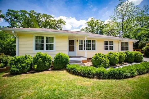 126 N Johnson St, Bowdon, GA 30108