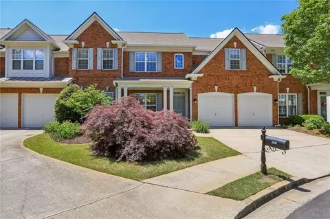208 Wellwood Ct, Roswell, GA 30075