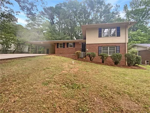 1502 Sagewood Cir, Stone Mountain, GA 30083