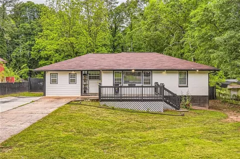 1132 Rockcut Rd, Forest Park, GA 30297