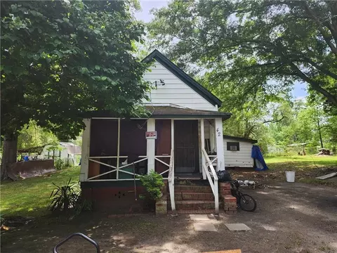 42 Sargent Tigner St, Newnan, GA 30263