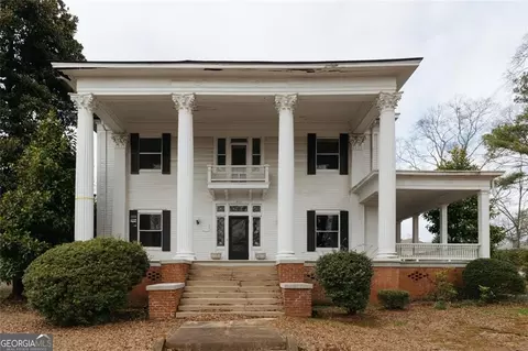 302 W Highland Ave, Monroe, GA 30655