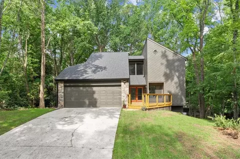 4148 Edinburgh Trl NE, Roswell, GA 30075