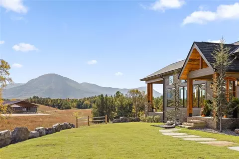 4 Cs Equestrian Est, Chatsworth, GA 30705