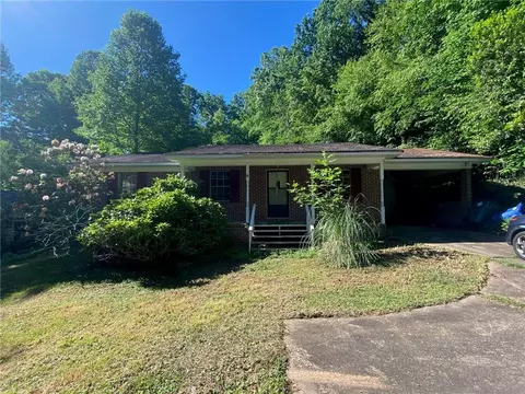 1364 Northwood Cir NE, Gainesville, GA 30501