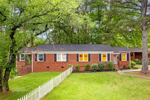 742 Casplan St SW, Atlanta, GA 30310